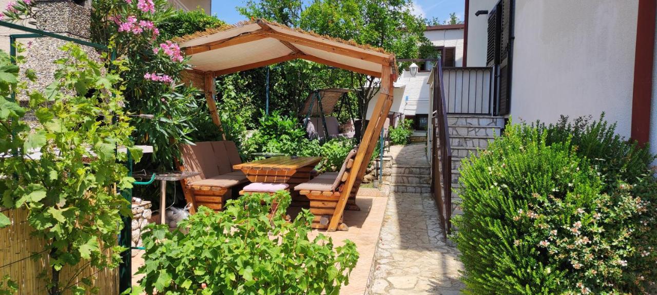 Apartments Svjeta Ядраново Екстериор снимка
